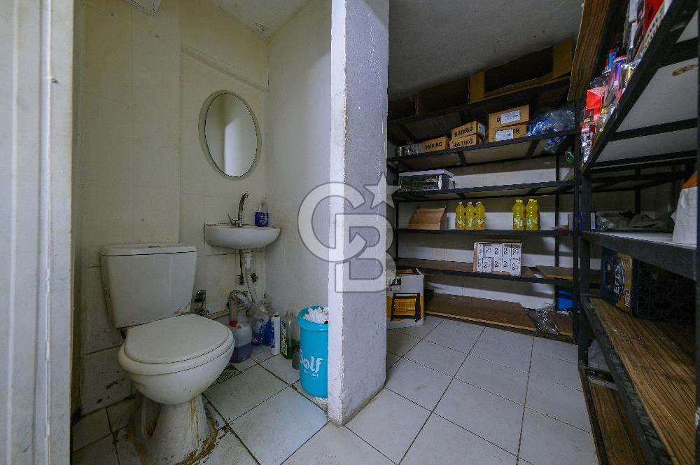 Fırsat Devren Kiralık Dükkan Beşiktaş Çarşı Kartal Heykeline 40m