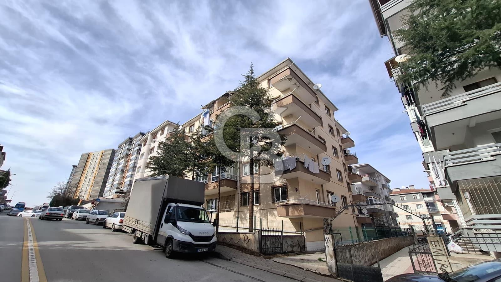 SİNCAN SELÇUKLU MAHALLESİ'NDE MERKEZİ KONUMDA 3+I KİRALIK DAİRE