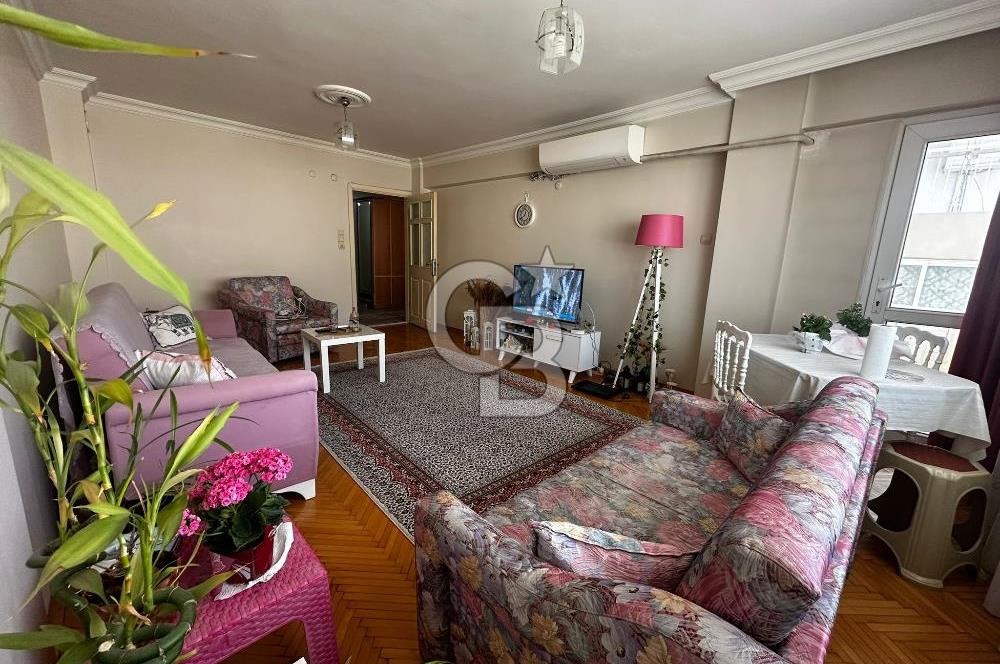 İZMİR KARŞIYAKA SOGUKKUYU 2+1 SATILIK DAİRE KAPALI MUTFAK