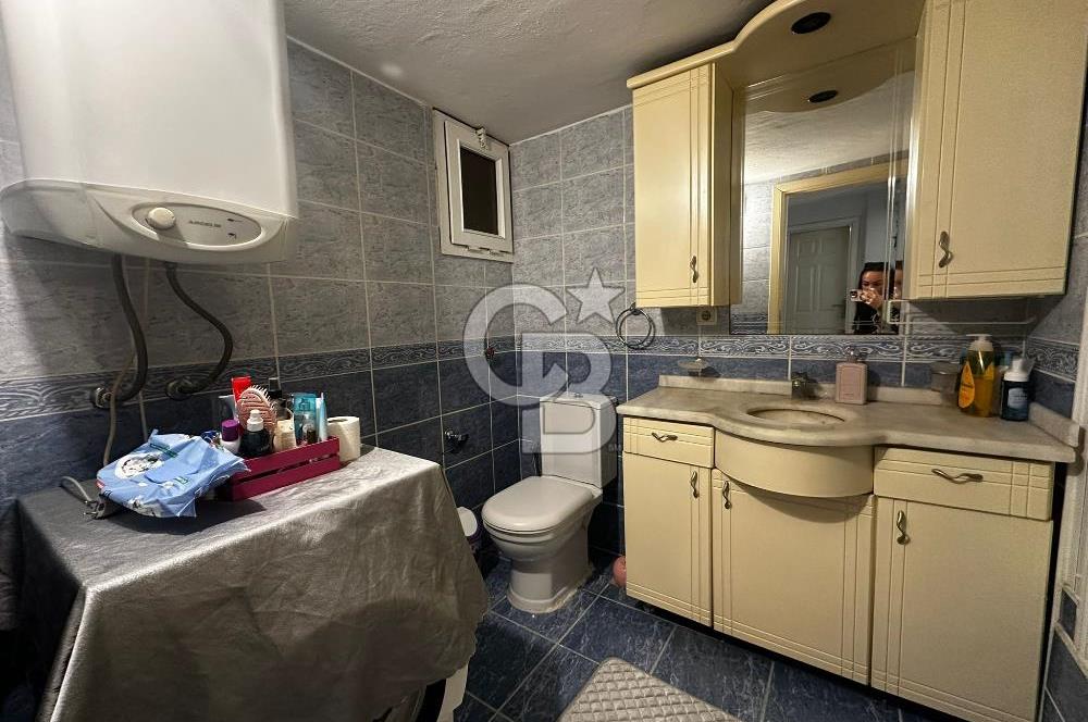 İZMİR KARŞIYAKA SOGUKKUYU 2+1 SATILIK DAİRE KAPALI MUTFAK
