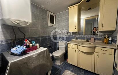 İZMİR KARŞIYAKA SOGUKKUYU 2+1 SATILIK DAİRE KAPALI MUTFAK