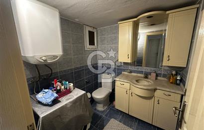 İZMİR KARŞIYAKA SOGUKKUYU 2+1 SATILIK DAİRE KAPALI MUTFAK