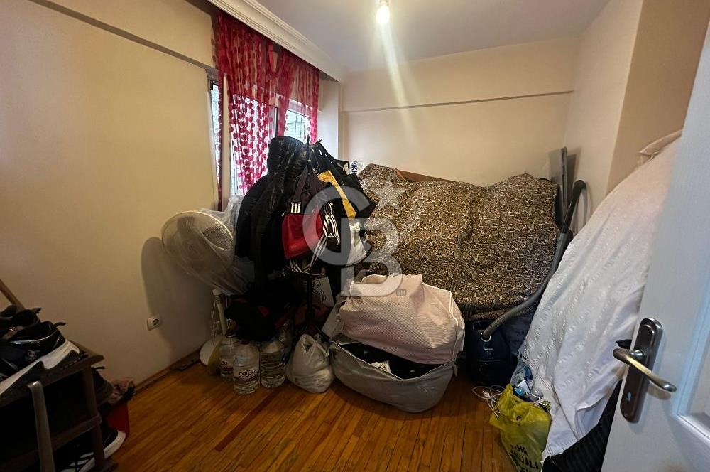 İZMİR KARŞIYAKA SOGUKKUYU 2+1 SATILIK DAİRE KAPALI MUTFAK