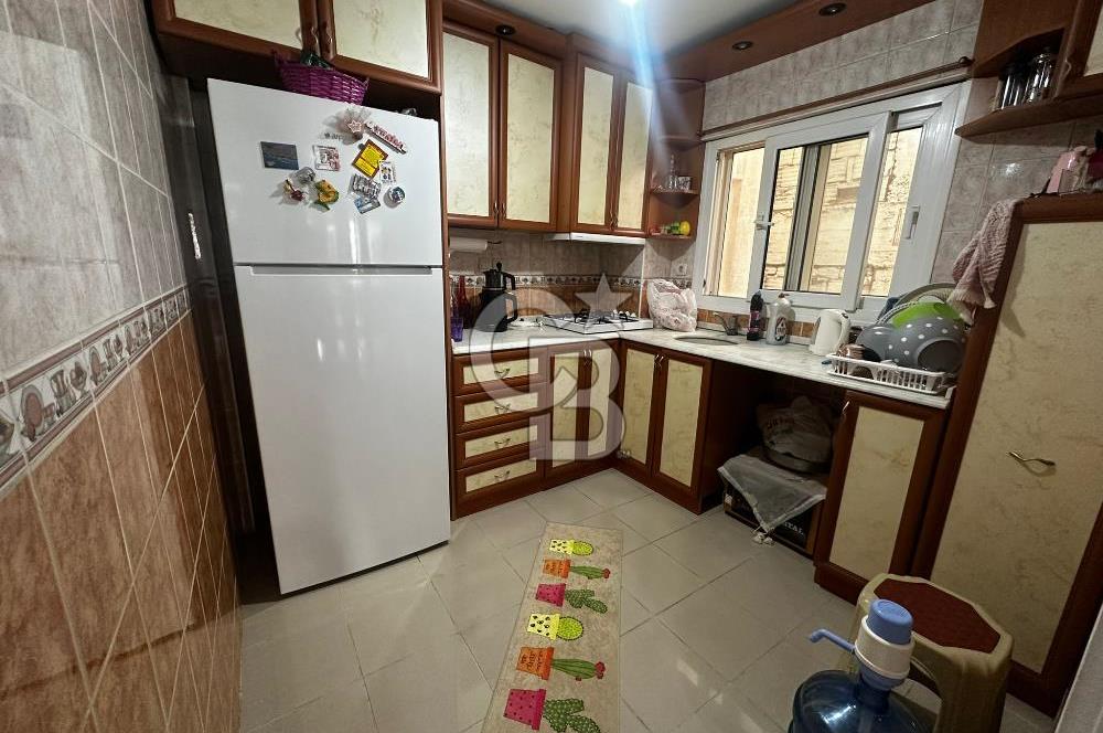 İZMİR KARŞIYAKA SOGUKKUYU 2+1 SATILIK DAİRE KAPALI MUTFAK