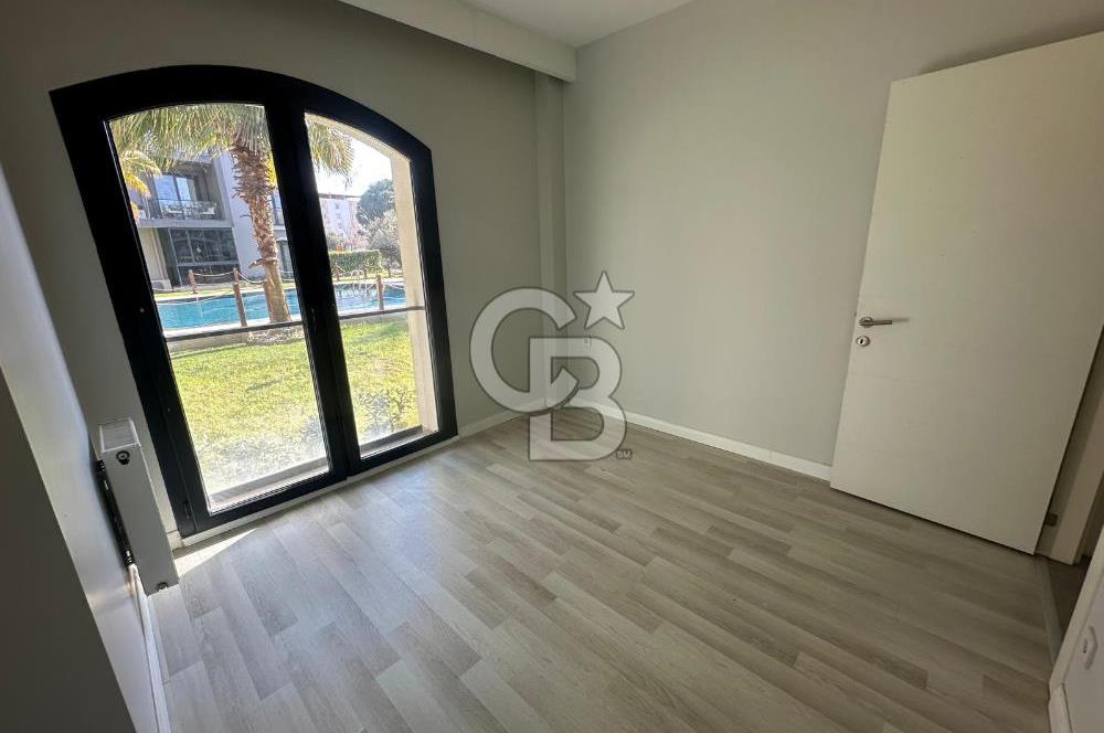 Çiğli Balatçıkda Site İçerisinde Havuz Cepheli 2+1 Kiralık Daire