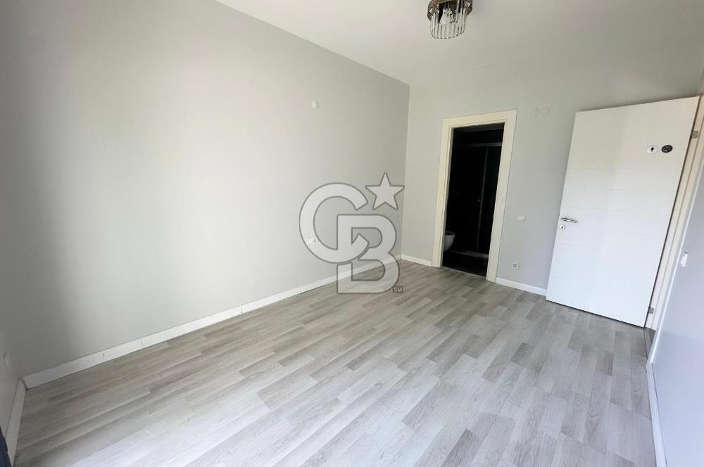 Çiğli Balatçıkda Site İçerisinde Havuz Cepheli 2+1 Kiralık Daire