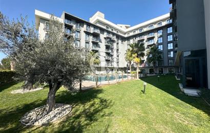 Çiğli Balatçıkda Site İçerisinde Havuz Cepheli 2+1 Kiralık Daire