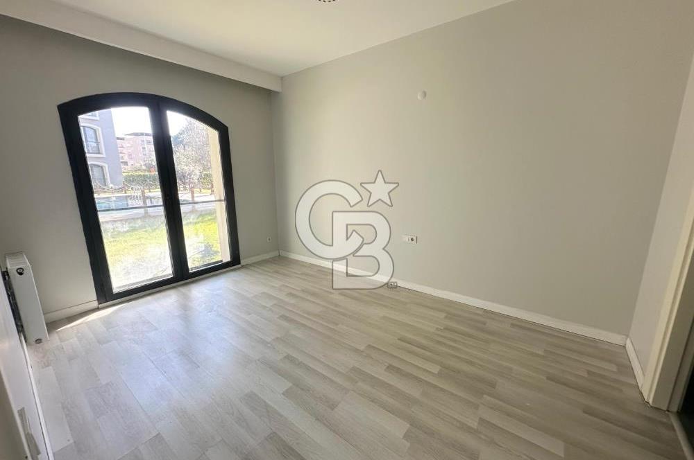 Çiğli Balatçıkda Site İçerisinde Havuz Cepheli 2+1 Kiralık Daire