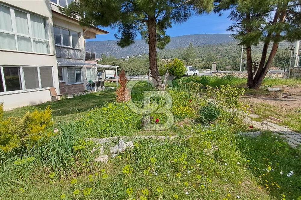 Didim Akbük'te Havuzlu Sitede Kiralık 2+1 Çatı Dubleksi