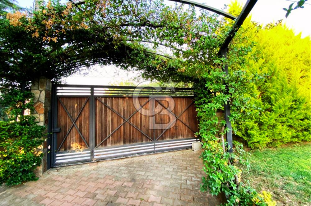 Nilüfer Dağyenice 2 Dönüm İçerisinde Havuzlu Müstakil FIRSAT