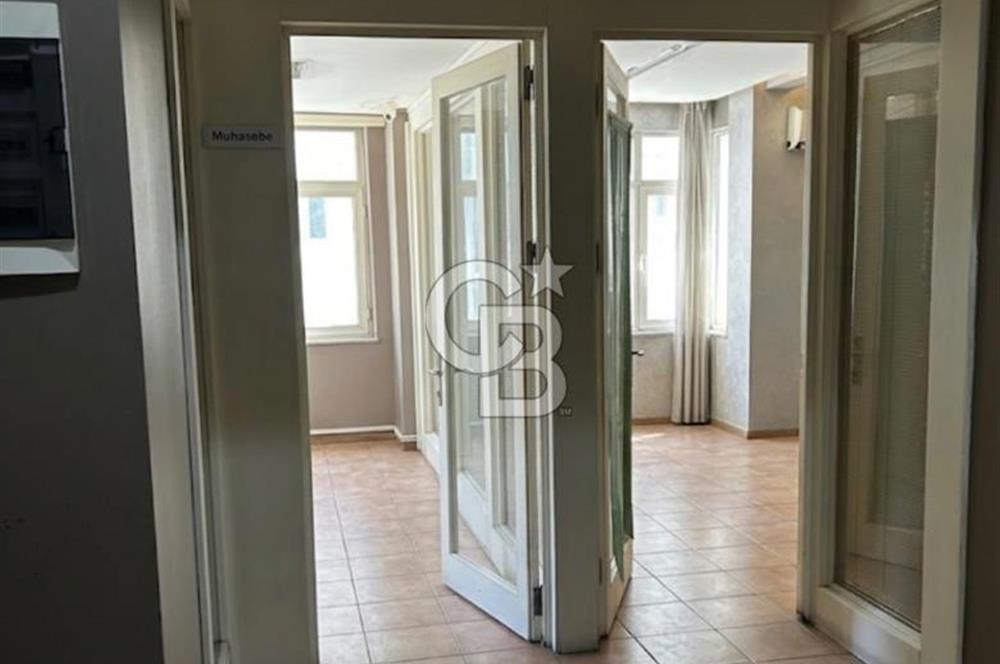 Dolapdere Caddesi’nde 980 m² Komple Ticari Bina | 9 Araç Otoparklı