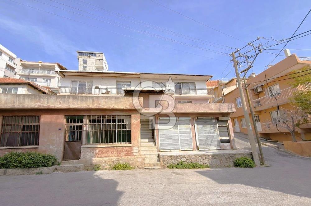 Bayraklı Alpaslan Mahallesinde Deniz Manzaralı Satılık Bina