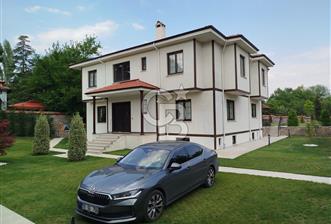 SAFRANBOLU BAĞLARBAŞI 2.052 m2 ARSA İÇİNDE TRİPLEKS 9+1 SATILIK - 1 - 338915