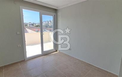 Didim Akbük'te Havuzlu Sitede Kiralık 2+1 Çatı Dubleksi