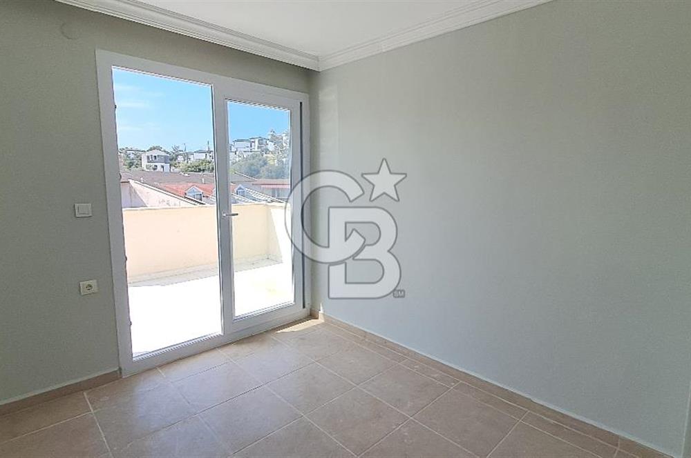Didim Akbük'te Havuzlu Sitede Kiralık 2+1 Çatı Dubleksi
