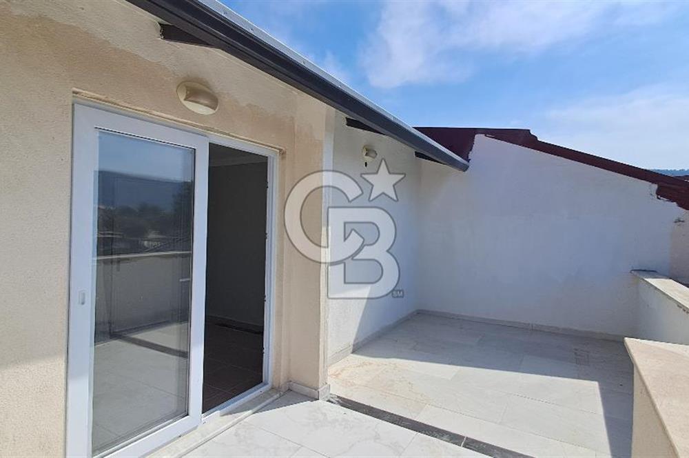 Didim Akbük'te Havuzlu Sitede Kiralık 2+1 Çatı Dubleksi