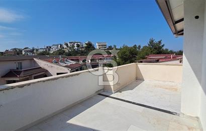 Didim Akbük'te Havuzlu Sitede Kiralık 2+1 Çatı Dubleksi