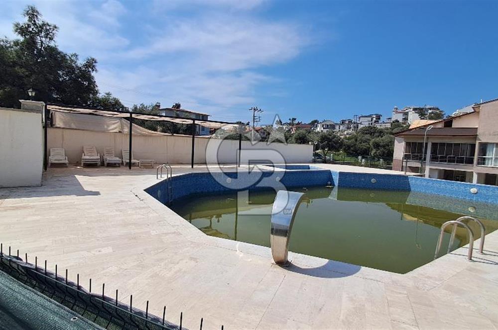 Didim Akbük'te Havuzlu Sitede Kiralık 2+1 Çatı Dubleksi