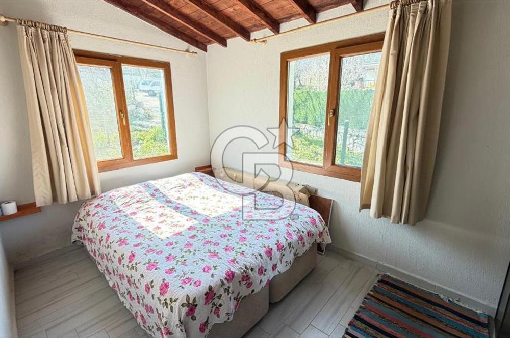 Karaburun Eğlenhoca'da 2+1 Bahçeli Tam Müstakil Ev