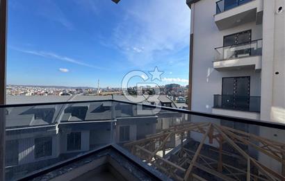 Arnavutköy'de Site İçinde Satılık 3+1 Daire 