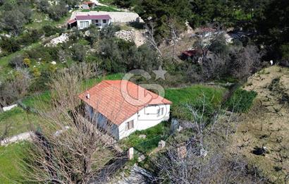 Karaburun Eğlenhoca'da 2+1 Bahçeli Tam Müstakil Ev