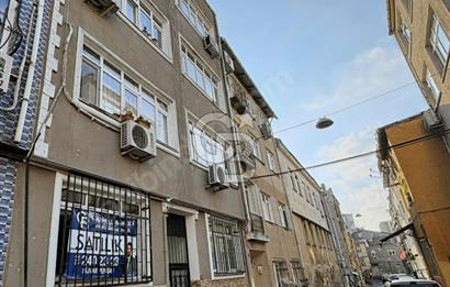 BEYOĞLU SURURİ'DE KİRACISIZ YATIRIMA UYGUN SATILIK 1+1 DAİRE
