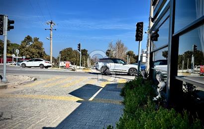 URLA MERKEZ’DE KÖŞE KONUMLU | YOĞUN YAYA-ARAÇ AKSINDA DEVREN KİRALIK İŞLETME