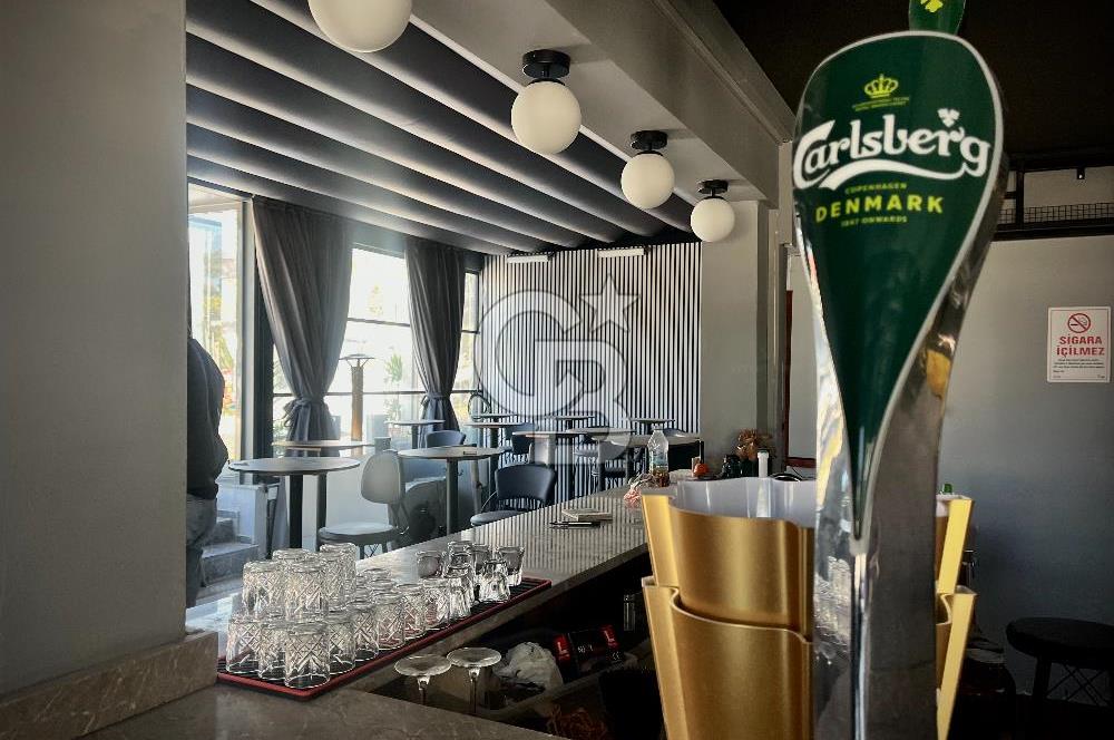 URLA MERKEZ’DE KÖŞE KONUMLU | YOĞUN YAYA-ARAÇ AKSINDA DEVREN KİRALIK İŞLETME