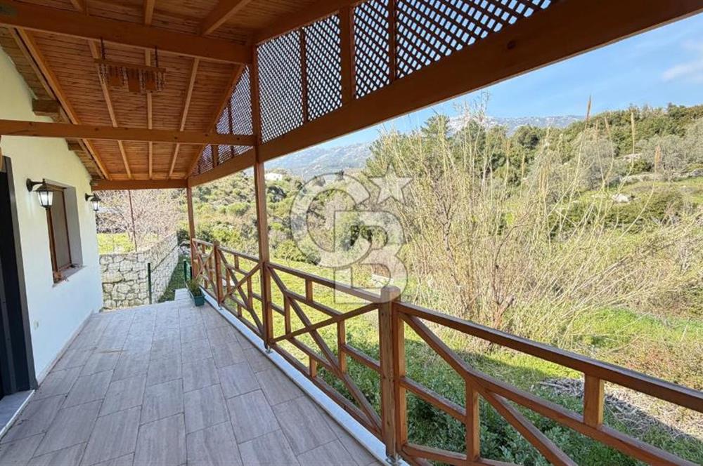 Karaburun Eğlenhoca'da 2+1 Bahçeli Tam Müstakil Ev