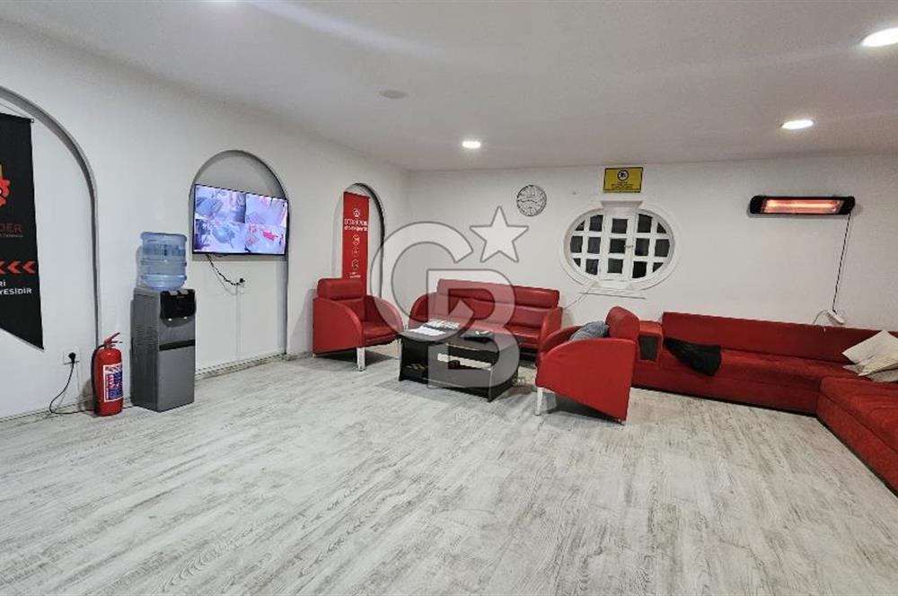 YEŞİLLİK CADDESİNDE HAZIR KURULU OTO EKSPERTİZ/ DEVREN KİRALIK