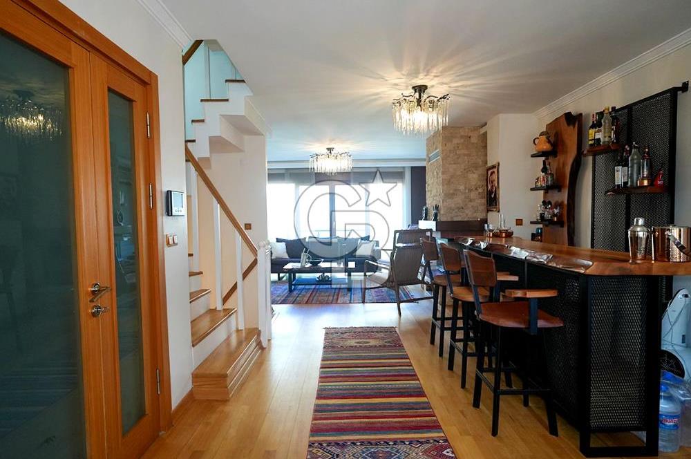 Ümraniye Atakant Mahallesi'nde Satılık 4+2 Villa