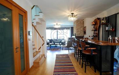 Ümraniye Atakant Mahallesi'nde Satılık 4+2 Villa