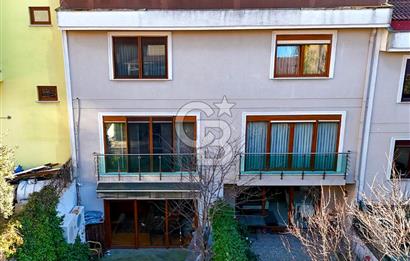 Ümraniye Atakant Mahallesi'nde Satılık 4+2 Villa