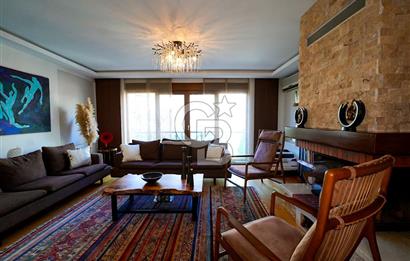 Ümraniye Atakant Mahallesi'nde Satılık 4+2 Villa