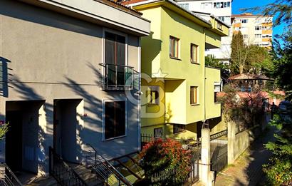 Ümraniye Atakant Mahallesi'nde Satılık 4+2 Villa
