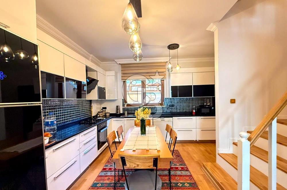 Ümraniye Atakant Mahallesi'nde Satılık 4+2 Villa