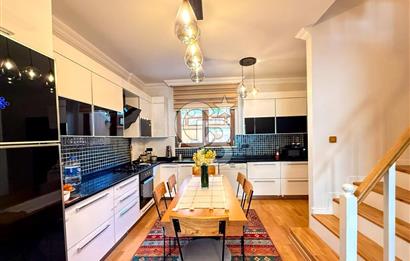 Ümraniye Atakant Mahallesi'nde Satılık 4+2 Villa