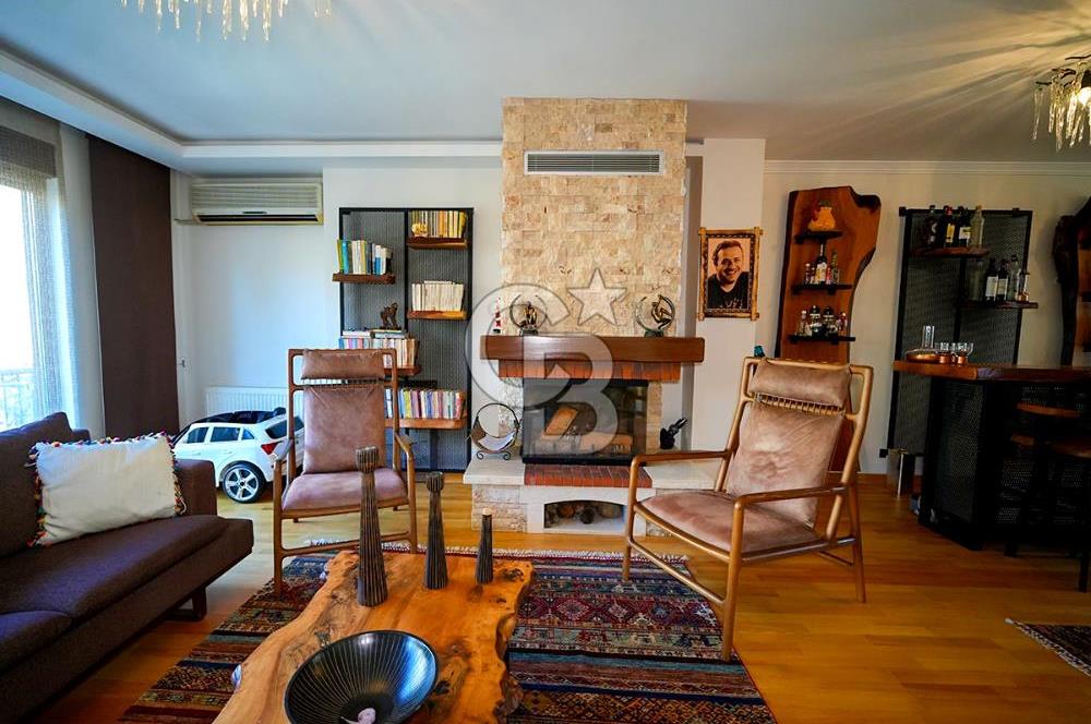 Ümraniye Atakant Mahallesi'nde Satılık 4+2 Villa