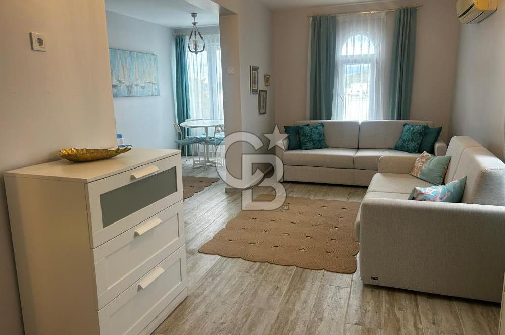 FOÇA FOTAŞ TATİLKÖYÜNDE MUHTEŞEM LOKASYONDA KİRALIK 1+1 DAİRE