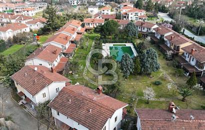 SAPANCANIN KALBİNDE HUZUR: SİTE İÇİNDE DOĞAYLA İÇ İÇE 3+1 VİLLA