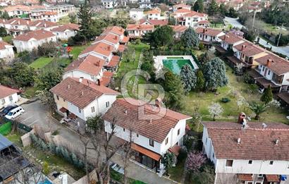 SAPANCANIN KALBİNDE HUZUR: SİTE İÇİNDE DOĞAYLA İÇ İÇE 3+1 VİLLA