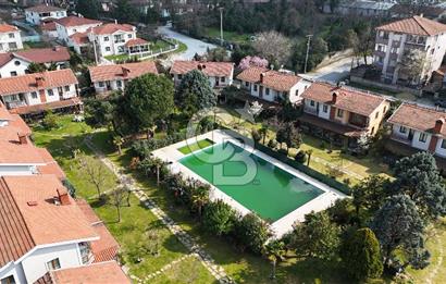 SAPANCANIN KALBİNDE HUZUR: SİTE İÇİNDE DOĞAYLA İÇ İÇE 3+1 VİLLA