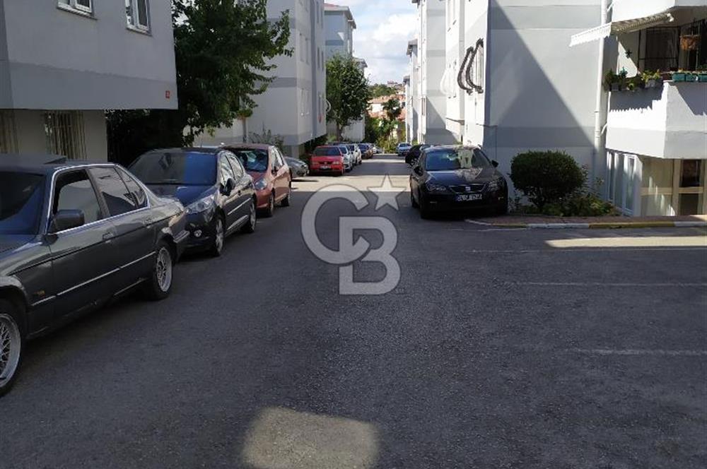 Acıbademde Güvenlikli Site İçerisinde Açık Otoparklı Kiralık 3+1