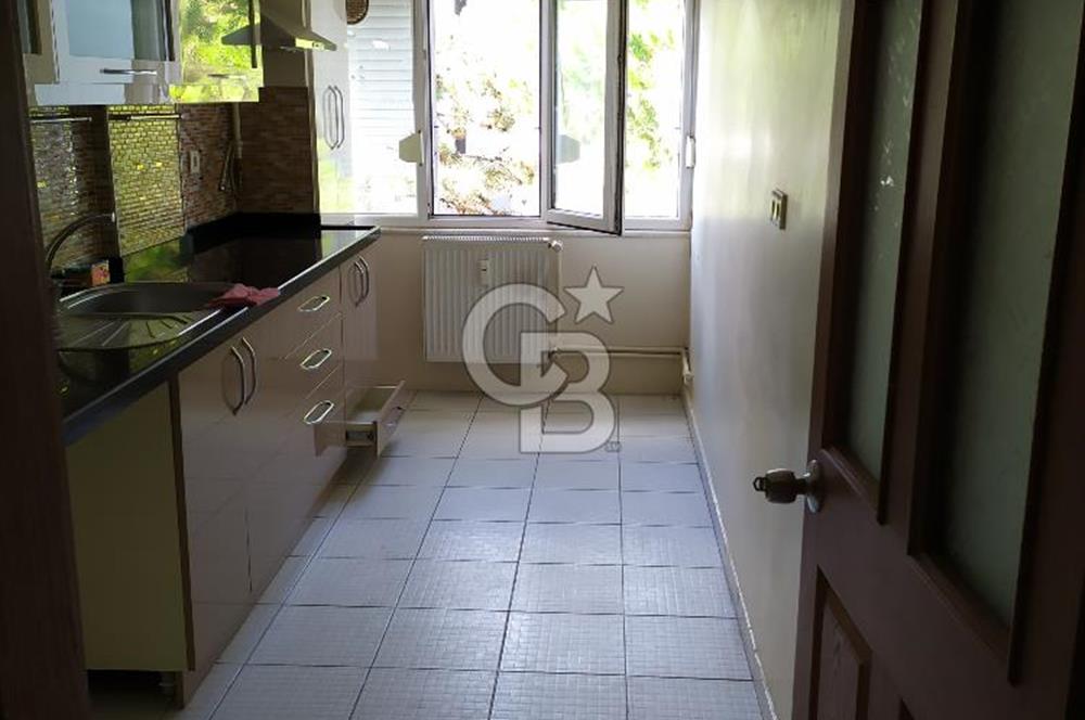 Acıbademde Güvenlikli Site İçerisinde Açık Otoparklı Kiralık 3+1
