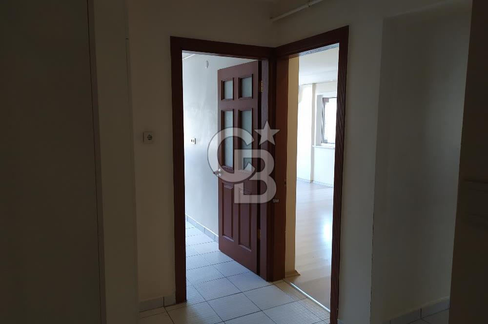 Acıbademde Güvenlikli Site İçerisinde Açık Otoparklı Kiralık 3+1