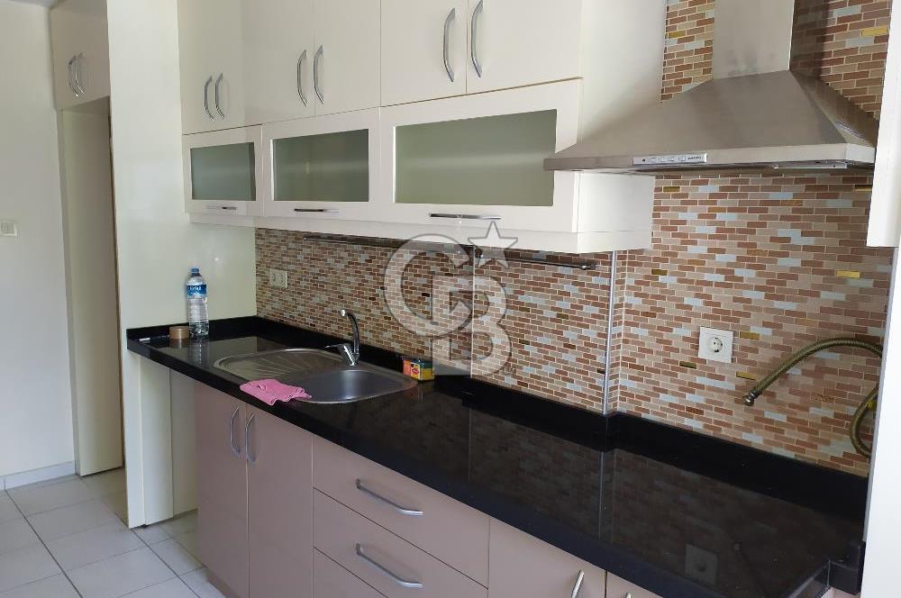 Acıbademde Güvenlikli Site İçerisinde Açık Otoparklı Kiralık 3+1