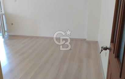 Acıbademde Güvenlikli Site İçerisinde Açık Otoparklı Kiralık 3+1