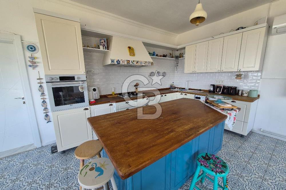 DİKİLİ'DE DENİZ MANZARALI 6 ODALI TAŞ BUTİK OTEL