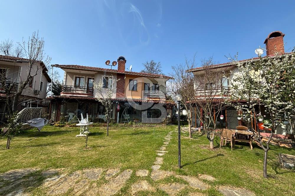 SAPANCANIN KALBİNDE HUZUR: SİTE İÇİNDE DOĞAYLA İÇ İÇE 3+1 VİLLA