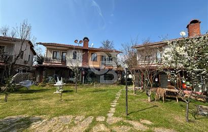 SAPANCANIN KALBİNDE HUZUR: SİTE İÇİNDE DOĞAYLA İÇ İÇE 3+1 VİLLA